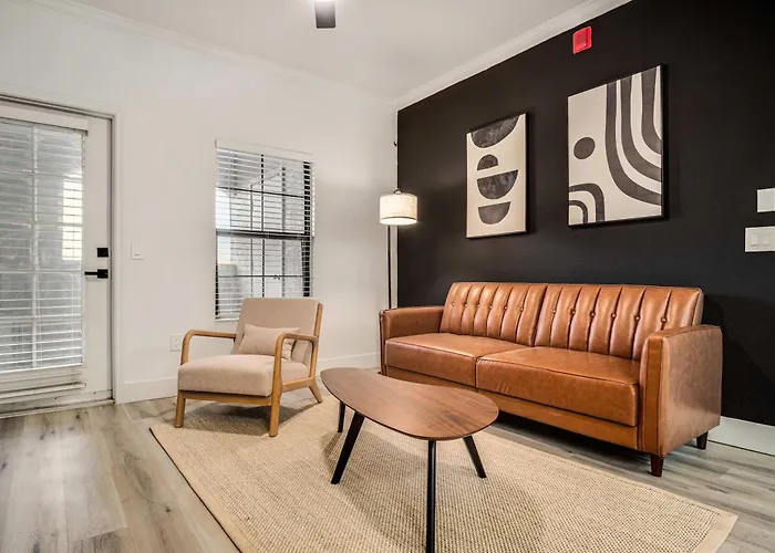 Apartment Boulevard Quiet Modern 1br Pickleball Pool Parking Gym 07 *
