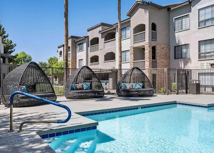 Boulevard Quiet Modern 1br Pickleball Pool Parking Gym 07
